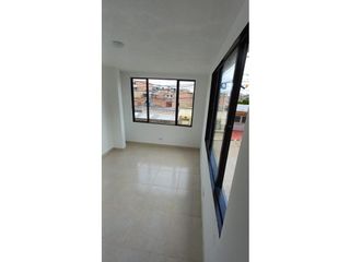 Foto 4 de CASA EN VENTA CON SEIS APARTAMENTOS - FUSAGASUGA