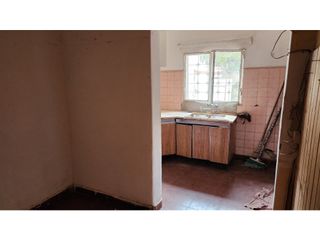 Foto 12 de Vendo Casa Barrio Alberdi 2 dormitorios con ESCRITURA