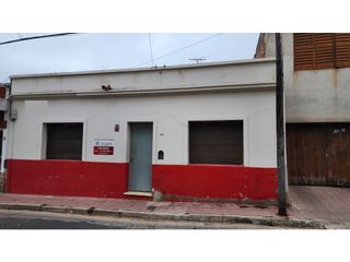 Foto 34 de Vendo Casa Barrio Alberdi 2 dormitorios con ESCRITURA