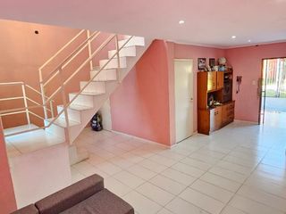 Foto 2 de Venta casa  6 amb c/pilteta La Plata -VILLA ELVIRA