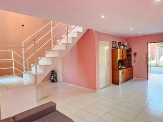 Foto 3 de Venta casa  6 amb c/pilteta La Plata -VILLA ELVIRA
