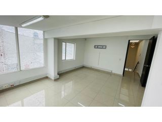 Venta Oficina en Casa de dos Pisos 336 M2 en Niza Sur Bogotá