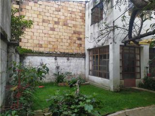 Foto 23 de VENDO CASA LOTE EN BOGOT  SANTA ANA. REMODELAR  REA 244,70 m2