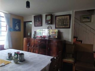 Foto 7 de VENDO CASA LOTE EN BOGOT  SANTA ANA. REMODELAR  REA 244,70 m2