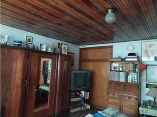 Foto 21 de VENDO CASA LOTE EN BOGOT  SANTA ANA. REMODELAR  REA 244,70 m2