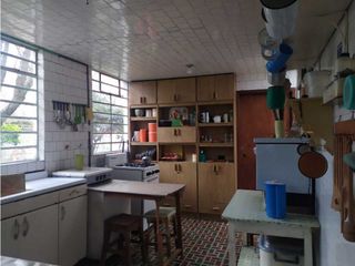 Foto 14 de VENDO CASA LOTE EN BOGOT  SANTA ANA. REMODELAR  REA 244,70 m2