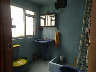 Foto 19 de VENDO CASA LOTE EN BOGOT  SANTA ANA. REMODELAR  REA 244,70 m2