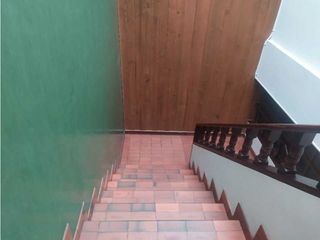 Foto 4 de VENDO APARTAMENTO SEGUNDO PISO SANTA ANA BOGOT