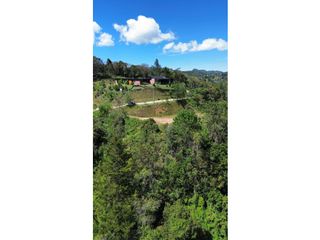 SE VENDE LOTE CAMPESTRE EN EL RETIRO PARCELACION MONTESERENO