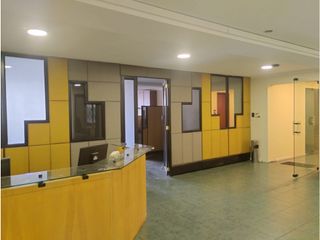 Foto 14 de Mariana de Jesús, Oficina  Amoblada en Renta, 450m2, 2 Ambientes