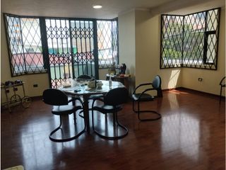 Foto 10 de Mariana de Jesús, Oficina  Amoblada en Renta, 450m2, 2 Ambientes