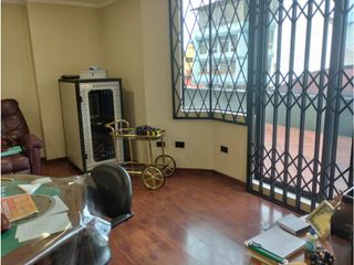 Foto 12 de Mariana de Jesús, Oficina  Amoblada en Renta, 450m2, 2 Ambientes