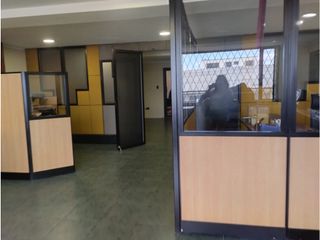 Mariana de Jesús, Oficina  Amoblada en Renta, 450m2, 2 Ambientes