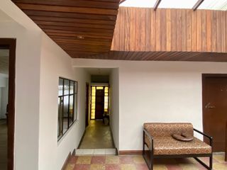 Foto 5 de Casa comercial en venta. Centro de Cuenca
