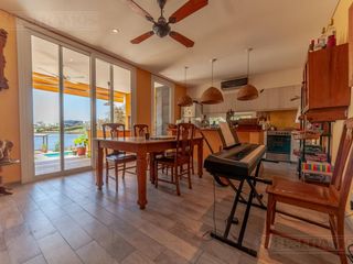 Foto 9 de Casa sobre el lago en venta en el Barrio Vistas