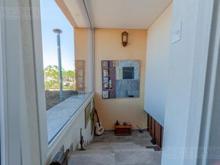 Foto 16 de Casa sobre el lago en venta en el Barrio Vistas