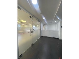 Foto 21 de RENTO ESPACIOSA OFICINA EN El NORTE CON UBICACIÓN ESTRATÉGICA