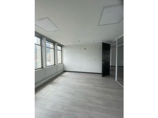 Foto 6 de VENDO RENTO OFICINA EN EL CENTRO EN PRESTIGIOSO EDIFICIO