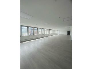 Foto 22 de VENDO RENTO OFICINA EN EL CENTRO EN PRESTIGIOSO EDIFICIO