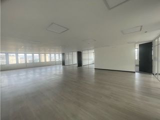 Foto 17 de VENDO RENTO OFICINA EN EL CENTRO EN PRESTIGIOSO EDIFICIO