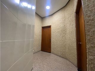 Foto 12 de VENDO RENTO OFICINA EN EXCLUSIVO EDIFICIO EN CHICO