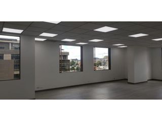 Foto 4 de VENDO RENTO OFICINA EN EXCLUSIVO EDIFICIO EN CHICO