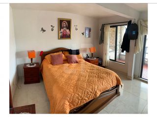 Foto 10 de VENDO/PERMUTO CASA ESQUINERA EN POMONA (4 PISOS)