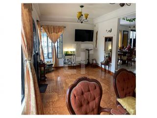 Foto 2 de VENDO/PERMUTO CASA ESQUINERA EN POMONA (4 PISOS)
