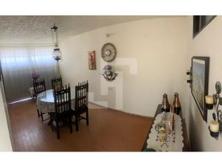 Foto 4 de VENDO CASA DE 3 PISOS CERCA AL CENTRO