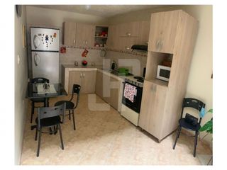 Foto 6 de VENDO CASA DE 3 PISOS CERCA AL CENTRO