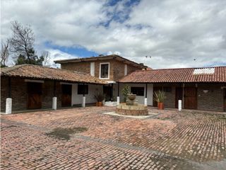 Foto 4 de Casa con lote en venta en Los Pinos Club de Polo