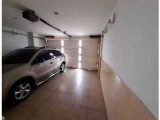 Foto 8 de Casa esquinera de tres pisos en venta - Barrio Las Mercedes Palmira