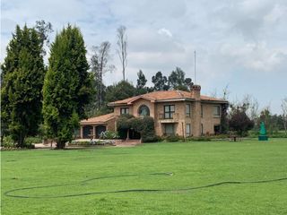 Foto 1 de Venta casa con caballerizas en Mosquera