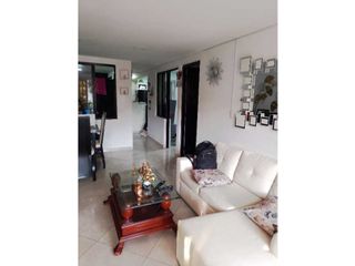 Foto 4 de SE VENDE CASA BIFAMILIAR PORTAL CAMPESTRE 2 GIRON