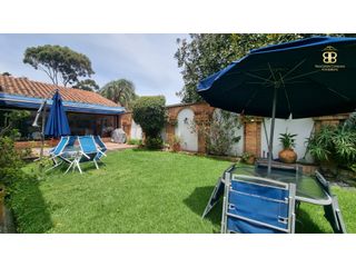 Foto 2 de SE VENDE - SE ARRIENDA CASA EN SANTA ANA ORIENTAL - NEGOCIABLE