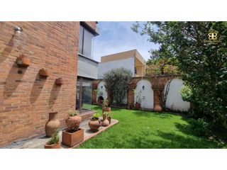 Foto 8 de SE VENDE - SE ARRIENDA CASA EN SANTA ANA ORIENTAL - NEGOCIABLE