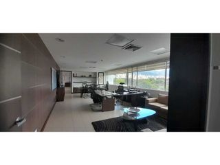 Foto 1 de Oficina en Arriendo, Guayabal, Medellín  / 764m²