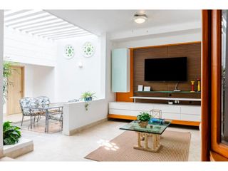 Foto 6 de CASA COMERCIAL EN ARRIENDO- CASTILLOGRANDE