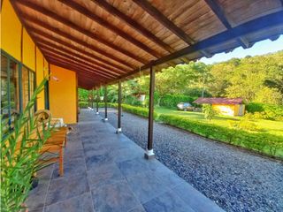 Foto 2 de Maat vende Casa Campestre, La Masata-Villeta 2.460m2 $450 Millones
