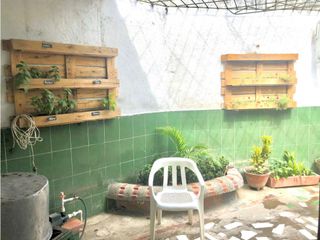 Foto 9 de Venta de casa con 2 apartamentos San José en Santa Marta-07