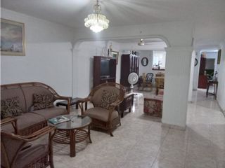 Foto 3 de Venta de casa con 2 apartamentos San José en Santa Marta-07