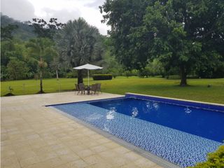 Espectacular casa en Nocaima Cundinamarca