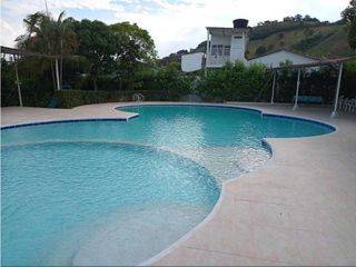 Foto 13 de VENDO CASA EN CONJUNTO GIRARDOT ALGARROBOS 3