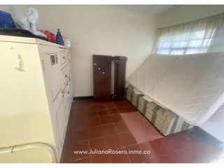 Foto 2 de VENDO CASA EN EL RETIRO (1 PISO)