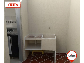Foto 8 de CASA UNIFAMILIAR DE DOS PISOS + PLACA PROYECTADA