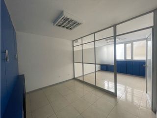 Foto 1 de VENDO RENTO OFICINA EN LA 85 CON15 EXCELENTE UBICACIÓN