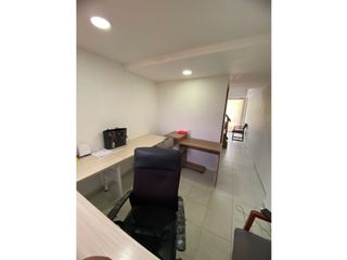 OFICINA EN ARRIENDO - PRADO