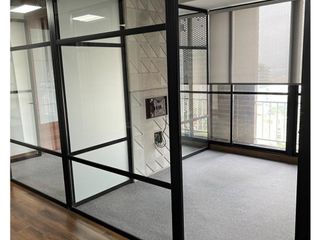 Foto 5 de Oficina en venta en El Poblado sector Transversal Inferior