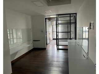 Foto 3 de Oficina en venta en El Poblado sector Transversal Inferior