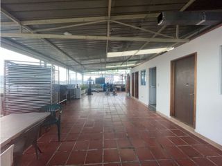 Foto 13 de VENTA BODEGA SECTOR ENGATIVA